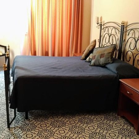 Nicolas Inn Roma Ngoại thất bức ảnh