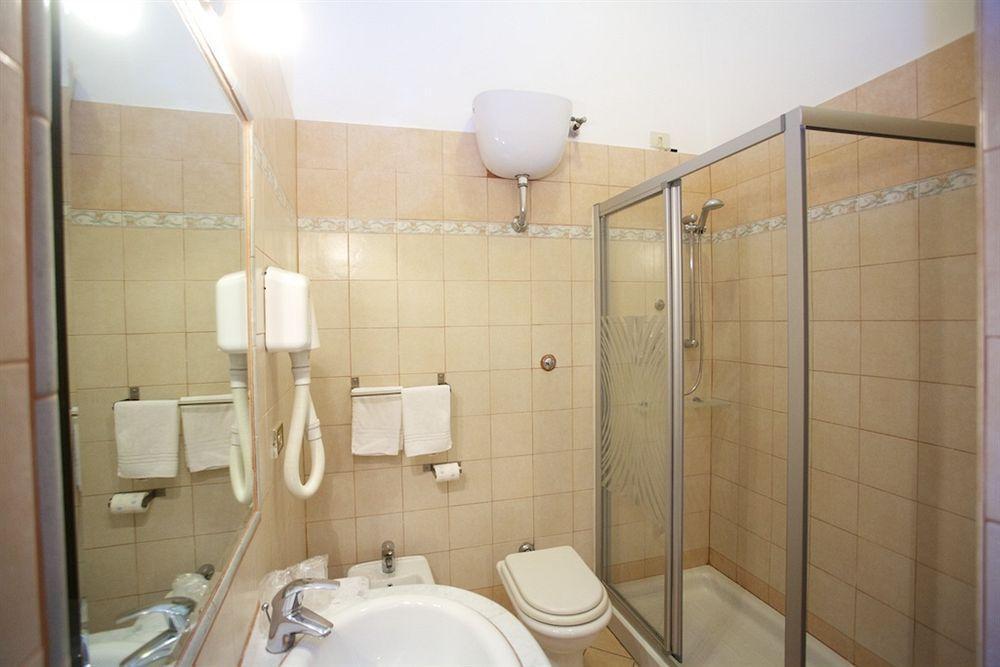 Nicolas Inn Roma Ngoại thất bức ảnh