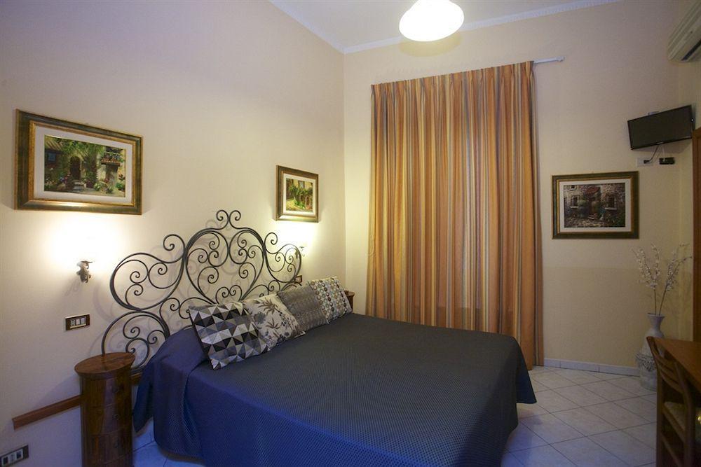 Nicolas Inn Roma Ngoại thất bức ảnh