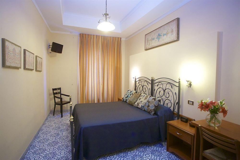 Nicolas Inn Roma Ngoại thất bức ảnh