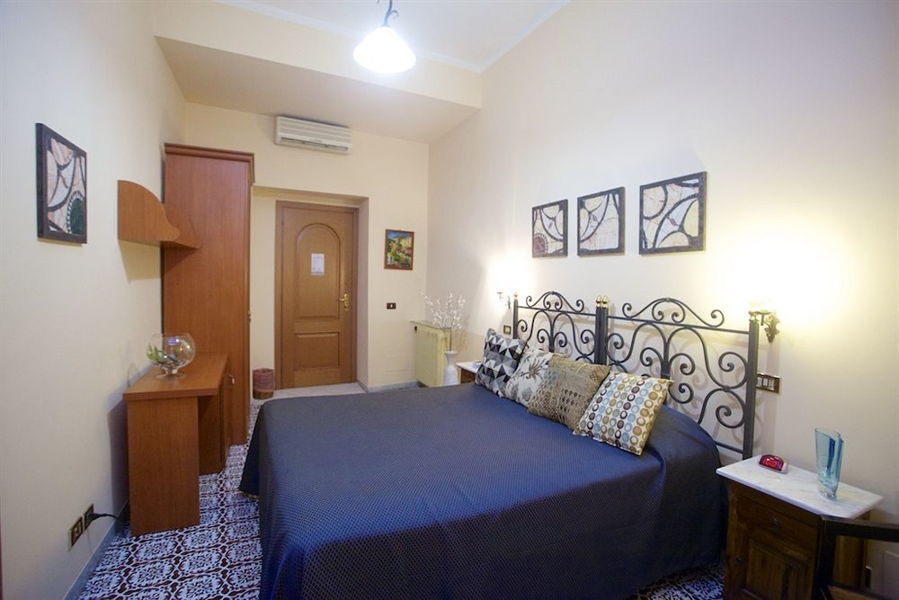 Nicolas Inn Roma Ngoại thất bức ảnh