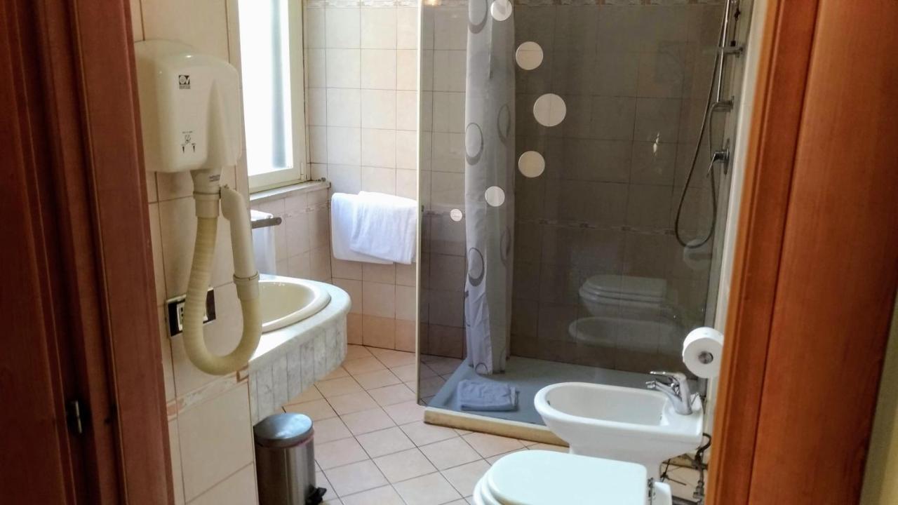 Nicolas Inn Roma Ngoại thất bức ảnh