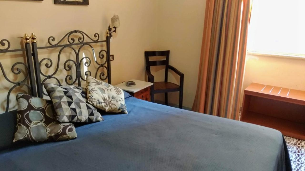 Nicolas Inn Roma Ngoại thất bức ảnh